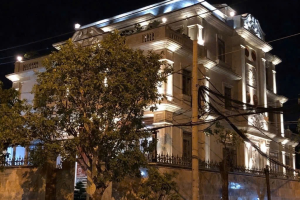 NHÀ ANH ĐỨC BÌNH LỢI