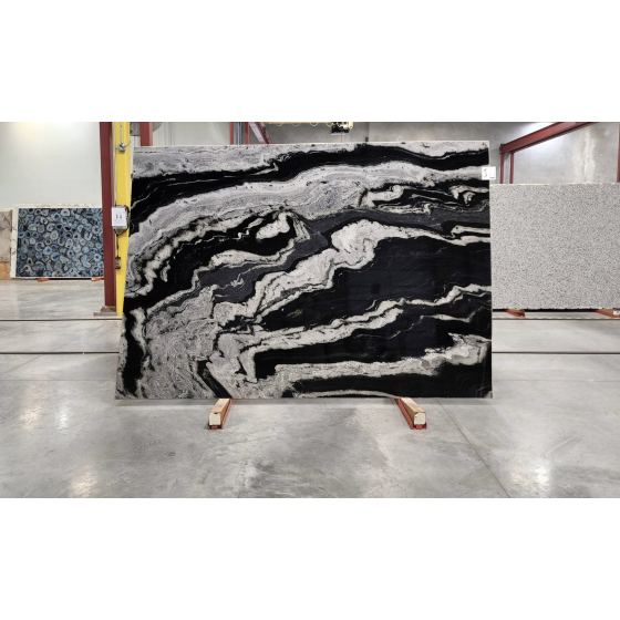 PROMENADE POLISHED GRANITE 