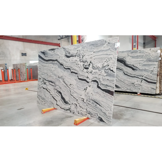 WHITE PIRACEMA POLISHED GRANITE 