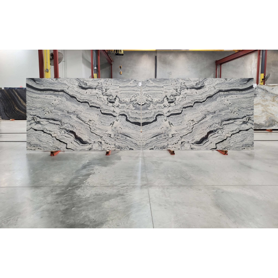WHITE PIRACEMA POLISHED GRANITE 
