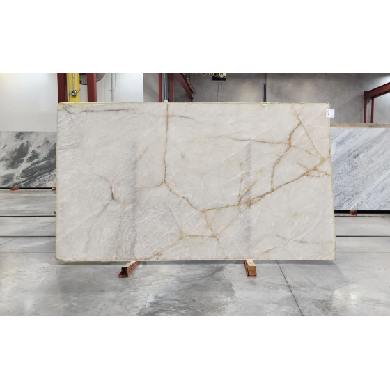 CRISTALLO VENA ORO POLISHED QUARTZITE 
