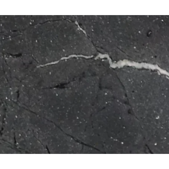 BLACK DIAMOND LEATHERED QUARTZITE 
