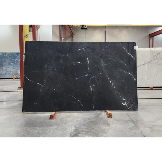 BLACK DIAMOND LEATHERED QUARTZITE 