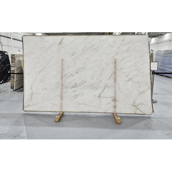 CRISTALLO PRIME POLISHED QUARTZITE 