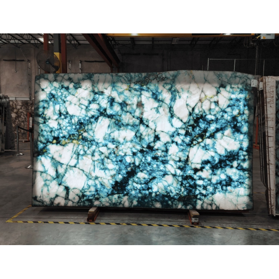 CRISTALLO TURQUOISE POLISHED QUARTZITE 