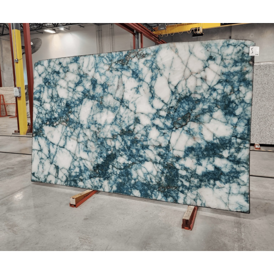 CRISTALLO TURQUOISE POLISHED QUARTZITE 