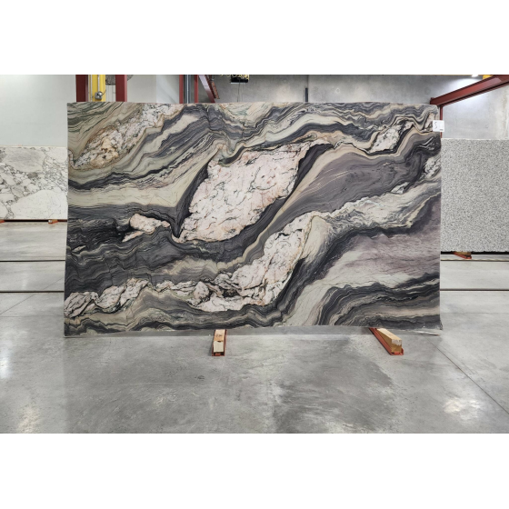ABRUZZO CRYSTAL POLISHED QUARTZITE 