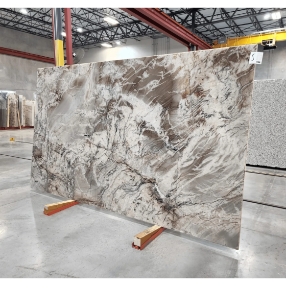 CRISTALLO BASEL POLISHED QUARTZITE 