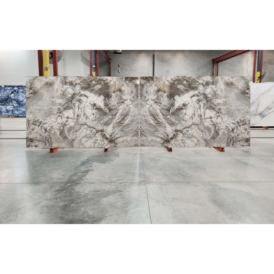 CRISTALLO BASEL POLISHED QUARTZITE 