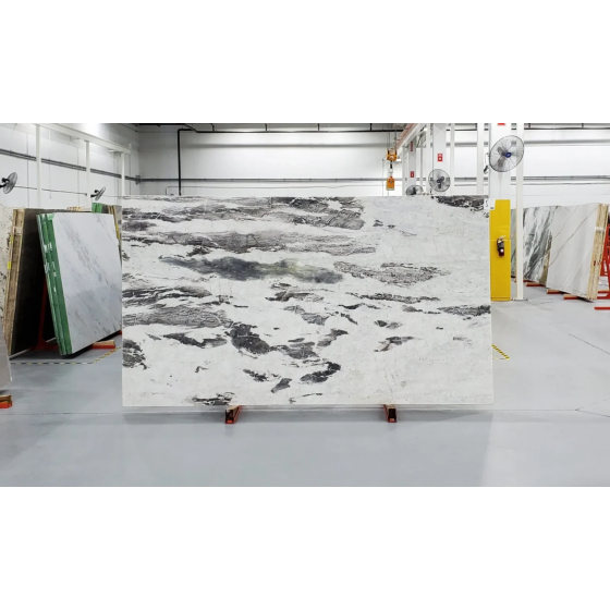 PYTHON WHITE POLISHED QUARTZITE 