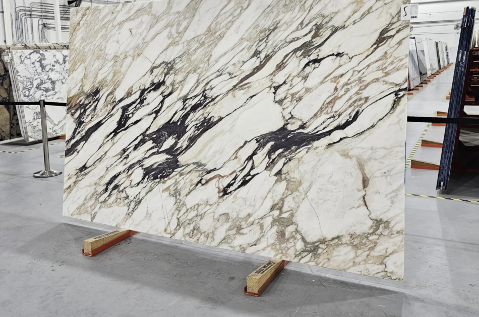 Calacatta Viola Extra Marble 