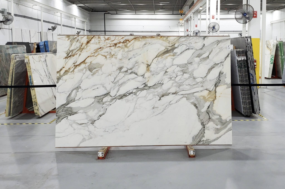 Calacatta Gold Polished Marble