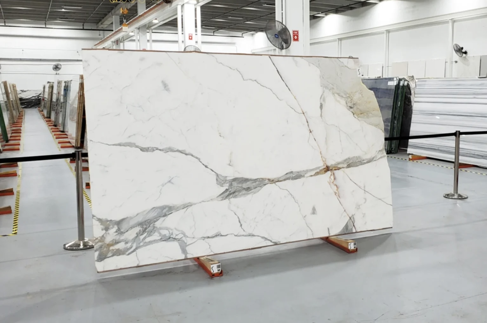 Calacatta Gold (Honed) Honed Marble