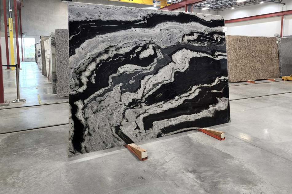 PROMENADE POLISHED GRANITE 