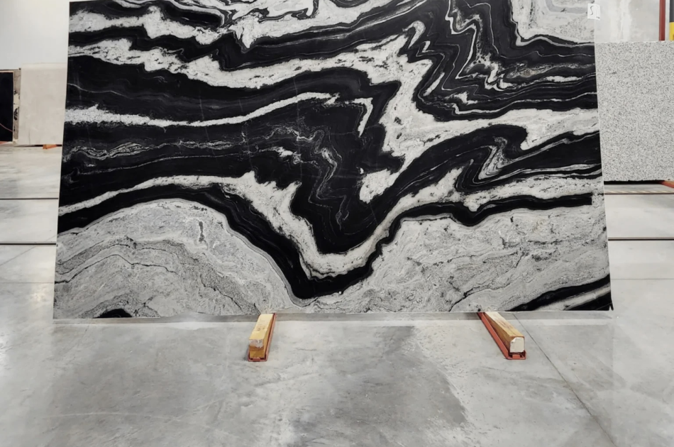  PROMENADE (LEATHERED) GRANITE 