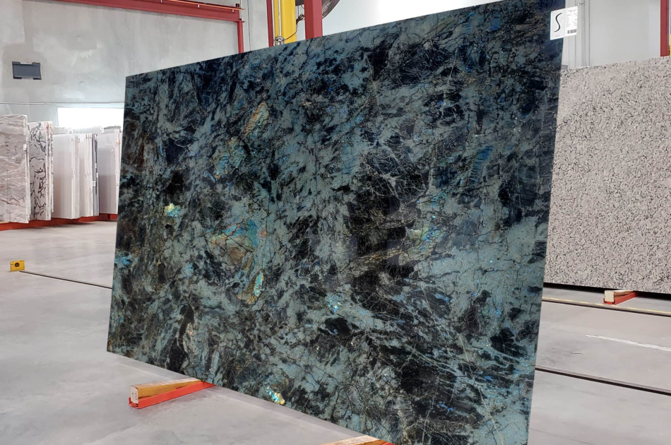 LABRADORITE LEMURIAN EXTRA POLISHED GRANITE 