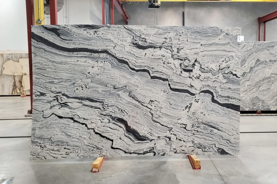 WHITE PIRACEMA POLISHED GRANITE 