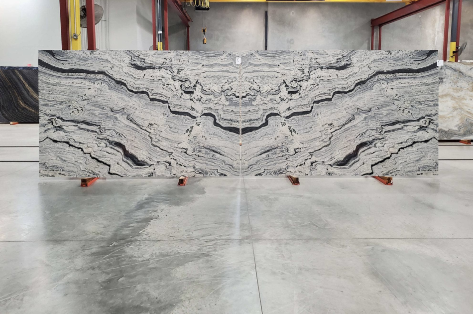 WHITE PIRACEMA POLISHED GRANITE 