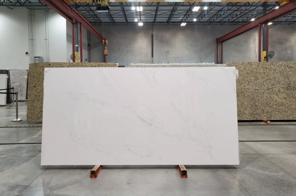 HANSTONE CHANTILLY JUMBO QUARTZ 