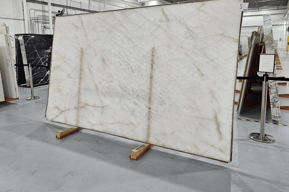 CRISTALLO PRIME POLISHED QUARTZITE 