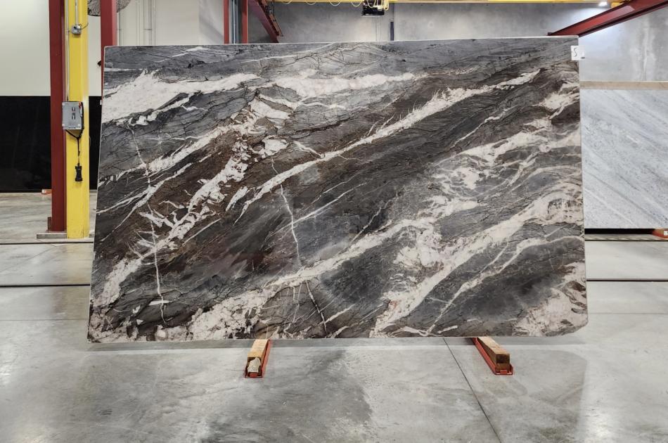 ADAGIO CRYSTAL POLISHED QUARTZITE 