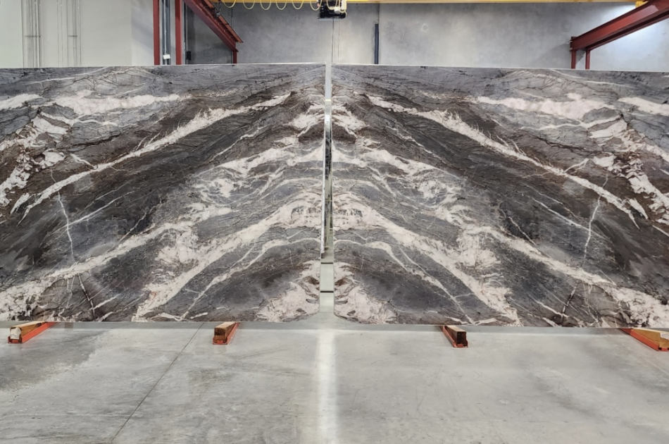 ADAGIO CRYSTAL POLISHED QUARTZITE 