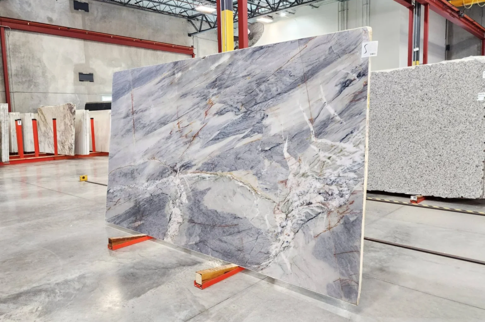 IJEN BLUE POLISHED QUARTZITE 