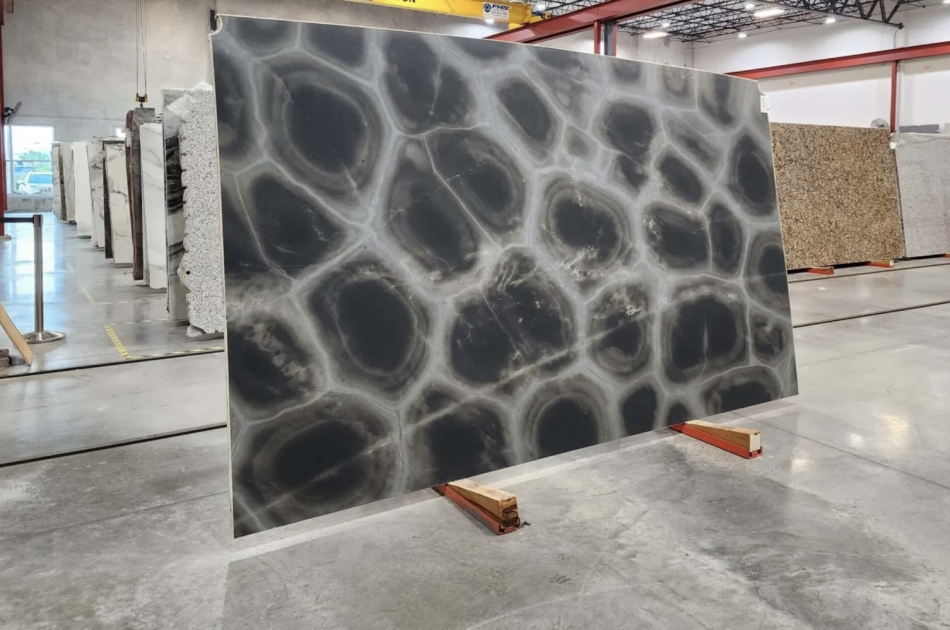 TORTUGA (LEATHERED) LEATHERED QUARTZITE 