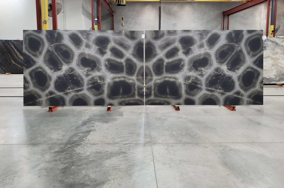 TORTUGA (LEATHERED) LEATHERED QUARTZITE 