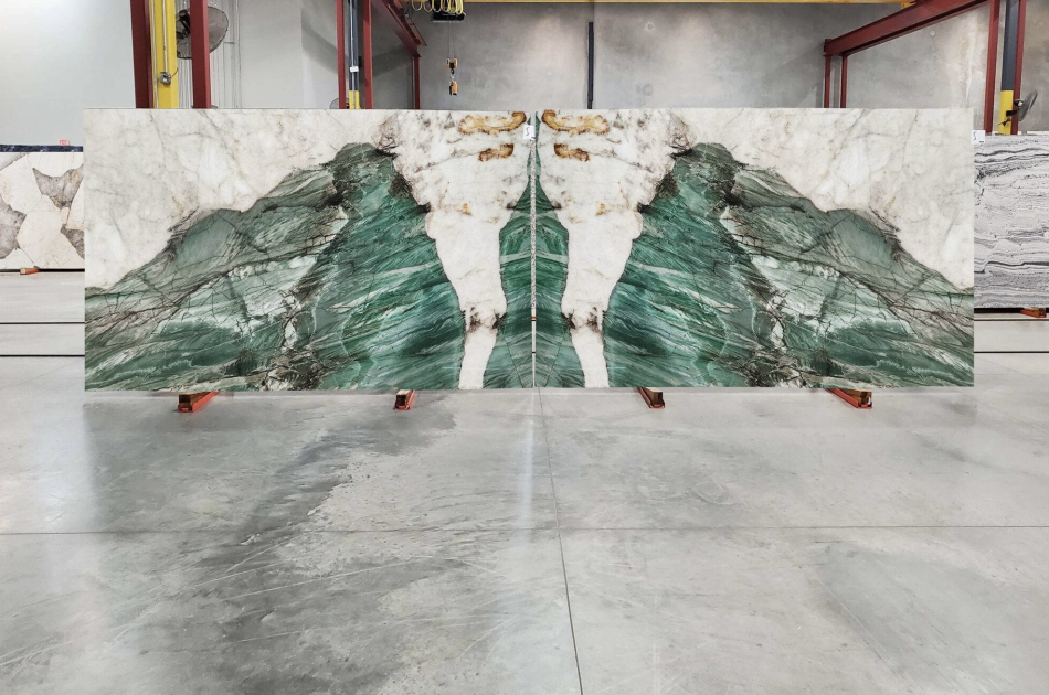 CRISTALLO BOTANIC POLISHED QUARTZITE 