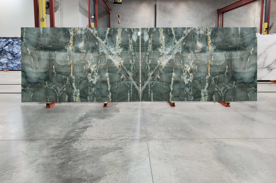 AALBORG POLISHED QUARTZITE 