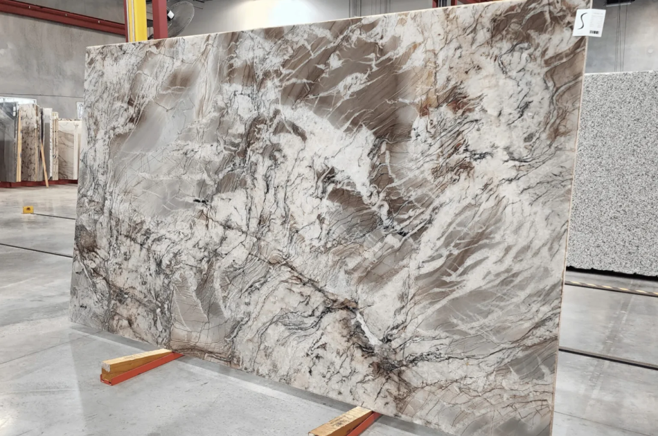 CRISTALLO BASEL POLISHED QUARTZITE 