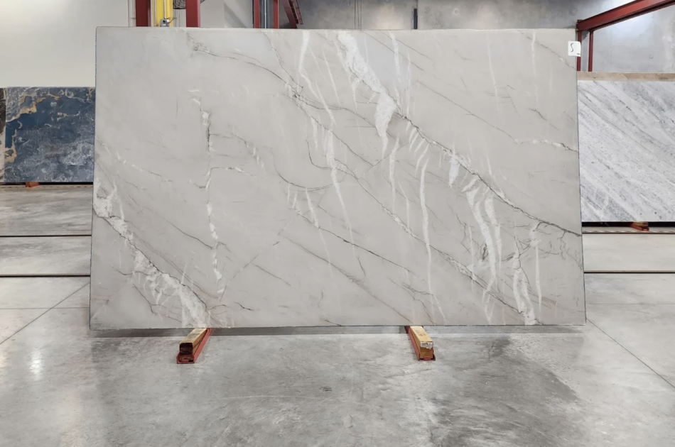 SKYE POLISHED QUARTZITE 