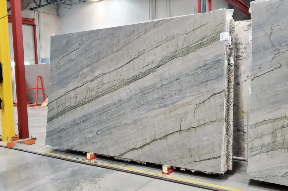 SEA PEARL POLISHED QUARTZITE 
