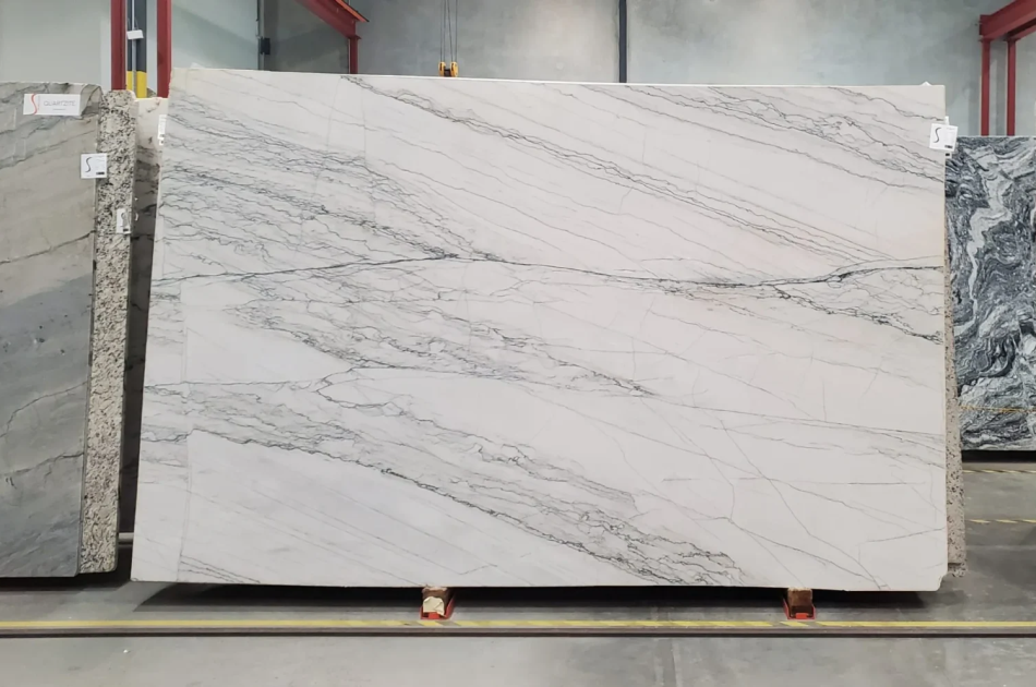 ELYSIAN POLISHED QUARTZITE 