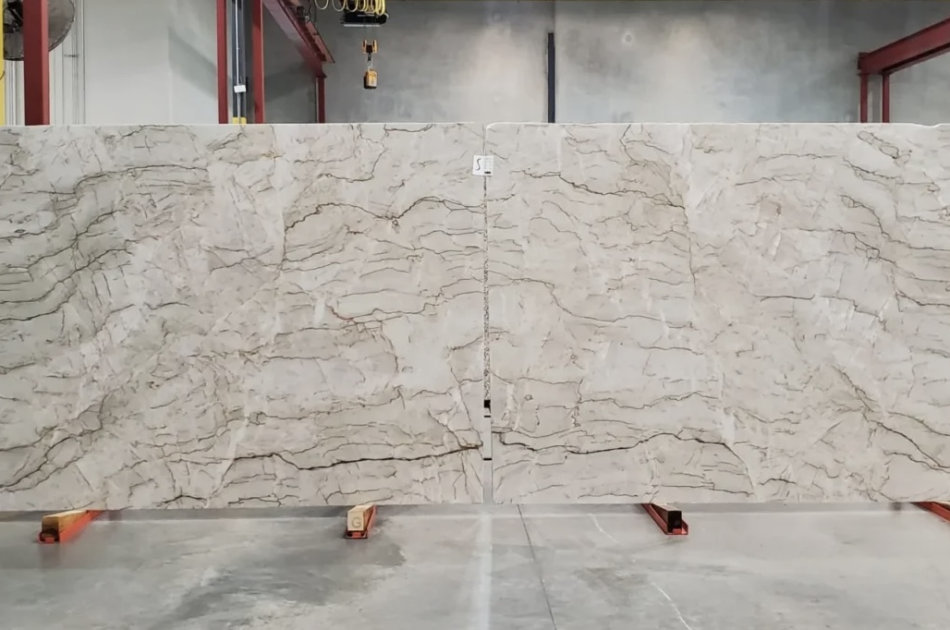 TAHITÍ POLISHED QUARTZITE 