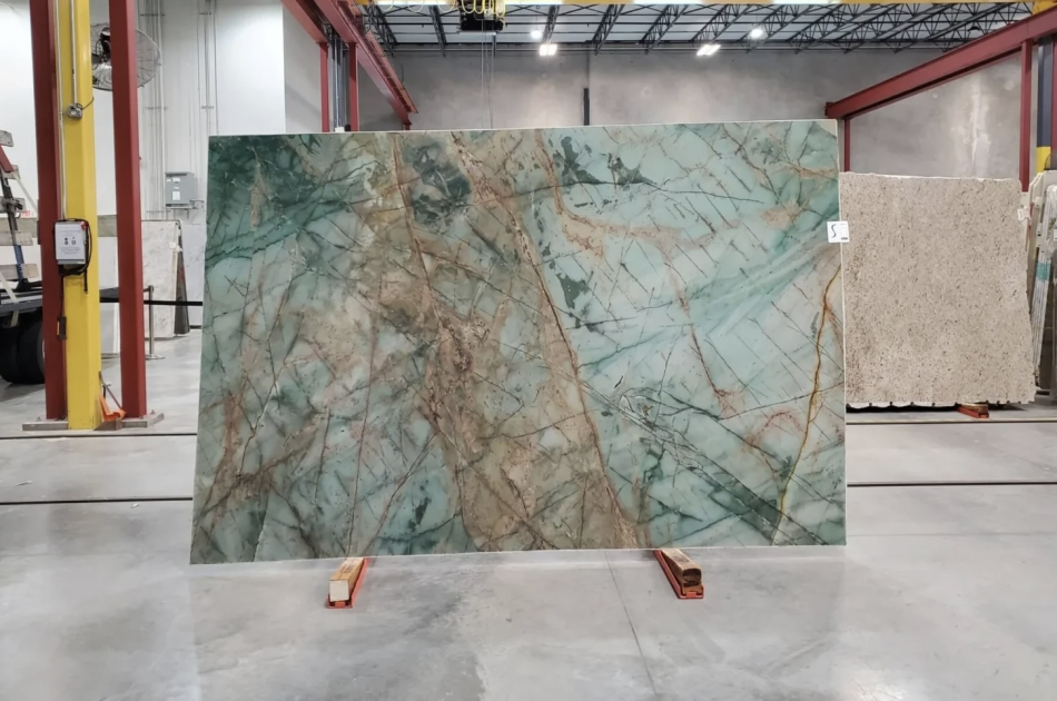 BRAZILIAN AMAZON QUARTZITE 