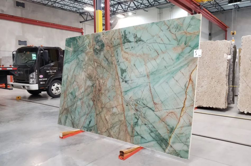 BRAZILIAN AMAZON QUARTZITE 