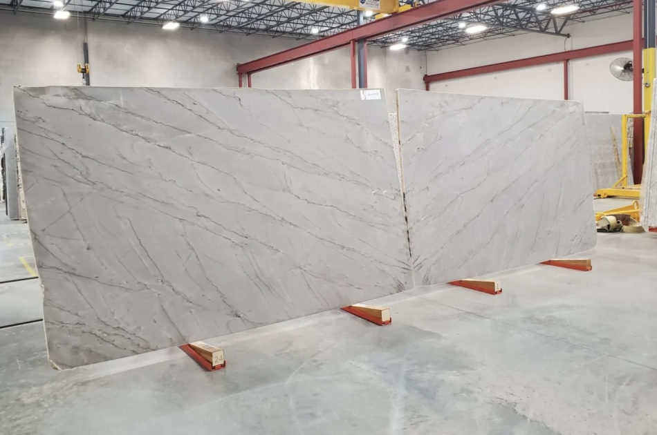 MANHATTAN POLISHED QUARTZITE 