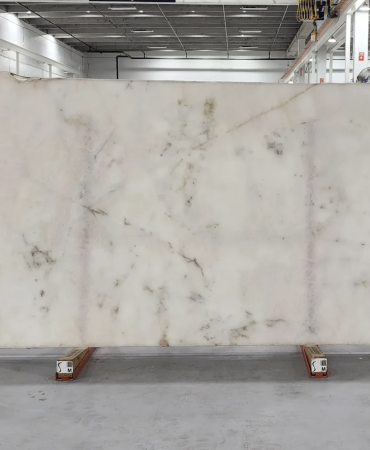 CRISTALLO BLUSH POLISHED QUARTZITE 