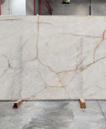 CRISTALLO VENA ORO POLISHED QUARTZITE 