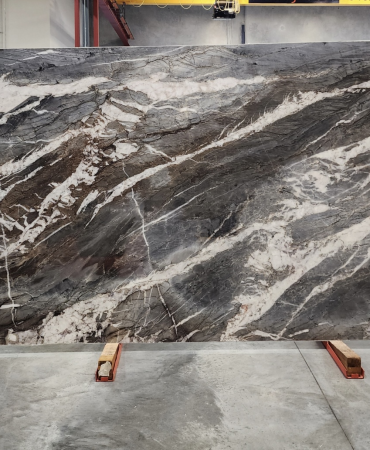ADAGIO CRYSTAL POLISHED QUARTZITE 