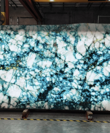CRISTALLO TURQUOISE POLISHED QUARTZITE 
